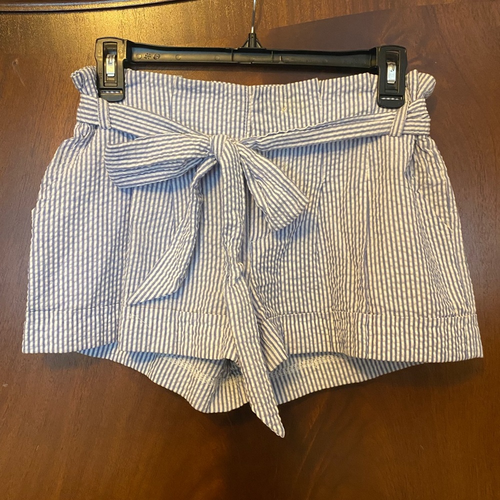 Blue Seersucker Size 2 Shorts with Removable Bow Belt